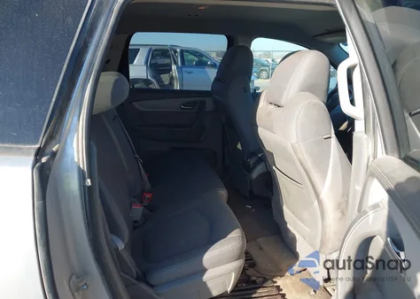 2015 Chevrolet Traverse Ls из США, поврежденный, VIN 1GNKRFKDXFJ334824